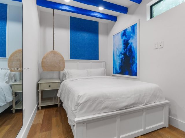 Home for rent at 408 NW 52nd St 408 - photo 6031473