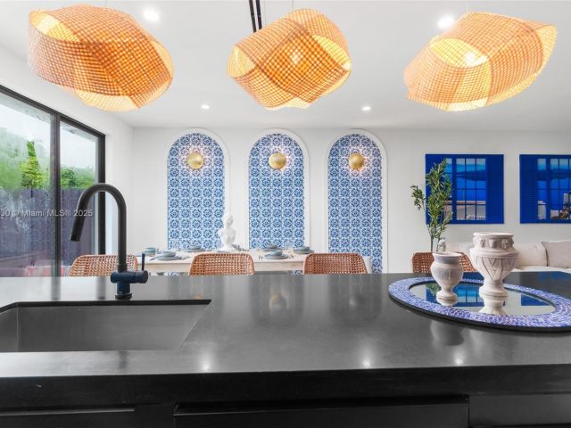 Home for rent at 408 NW 52nd St 408 - photo 6031481