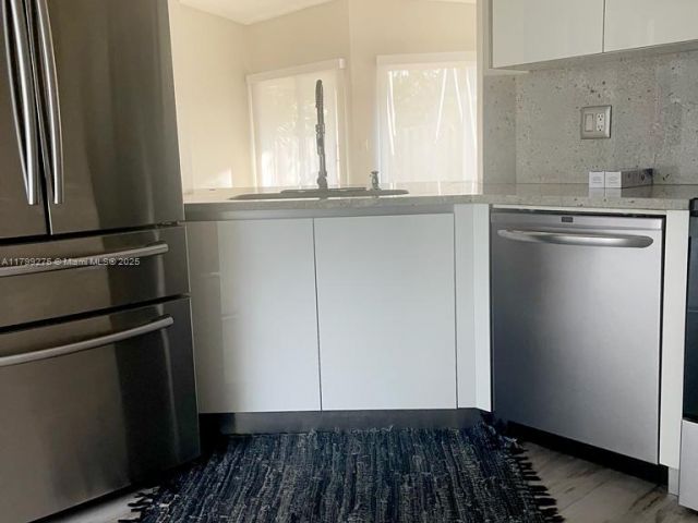 Home for sale at 10121 NW 51st Ln - photo 5986253