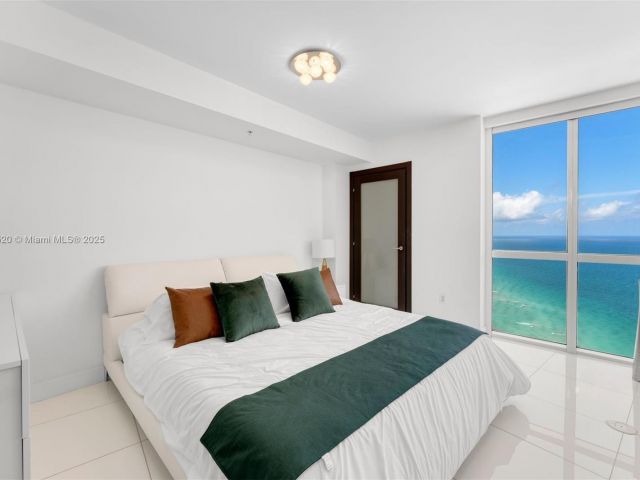 Apartment for sale  Unit #5206 - photo 6900584