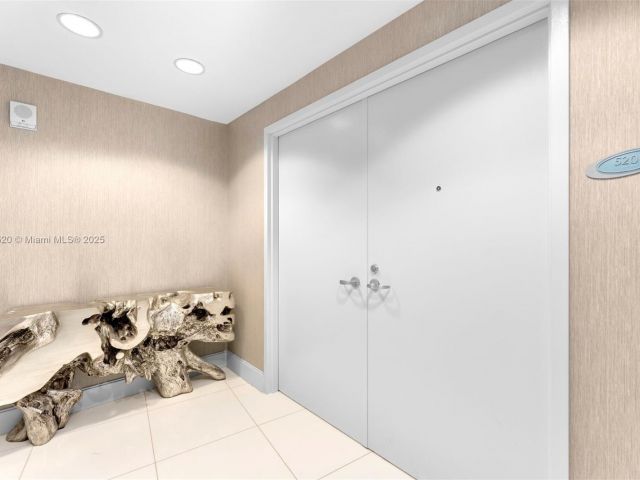 Apartment for sale  Unit #5206 - photo 6900594