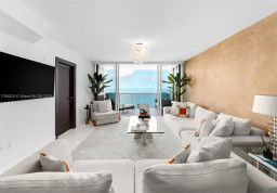 Apartment #5206 at Trump Royale