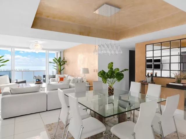 3-bedroom condo for sale in Sunny Isles Beach - 18201 Collins Ave 5206 - MondialRealty