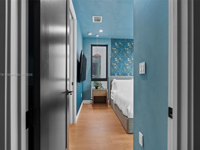 Home for rent at 410 NW 52nd St 410 - photo 6031461