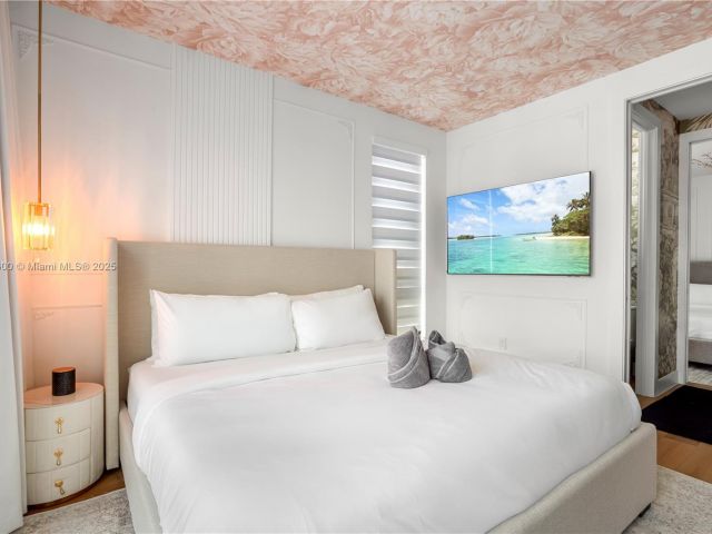 Home for rent at 414 NW 52nd St 414 - photo 6031444