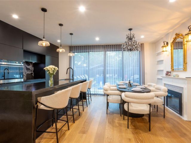 Home for rent at 414 NW 52nd St 414 - photo 6031448