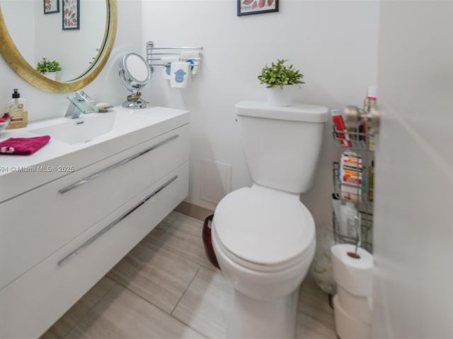 Apartment for rent  Unit #PHD - photo 5988575