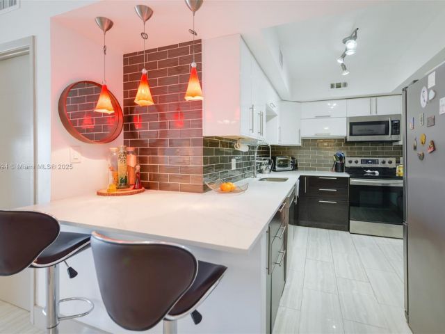 Apartment for rent  Unit #PHD - photo 5988579