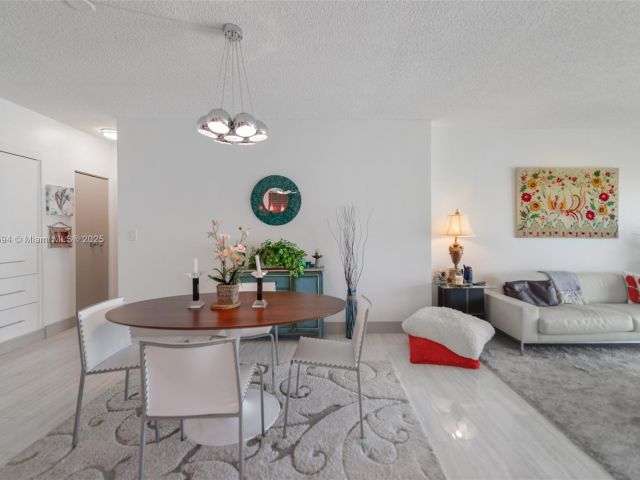 Apartment for rent  Unit #PHD - photo 5988580