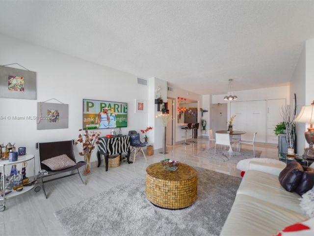 Apartment for rent  Unit #PHD - photo 5988583