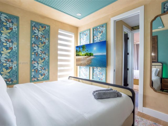 Home for rent at 416 NW 52nd St 416 - photo 6031504