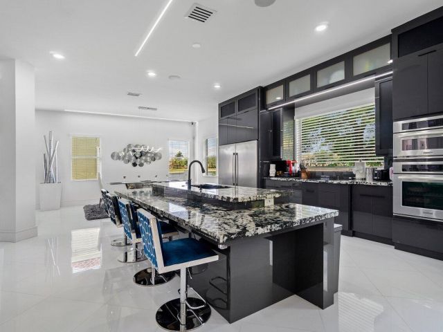 Home for sale at 682 Cresta Circle - photo 6003554