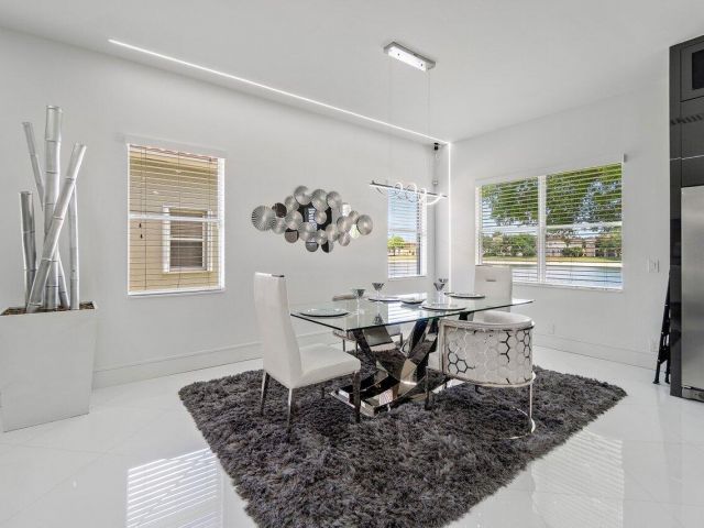 Home for sale at 682 Cresta Circle - photo 6003555