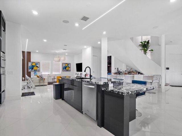 Home for sale at 682 Cresta Circle - photo 6003557