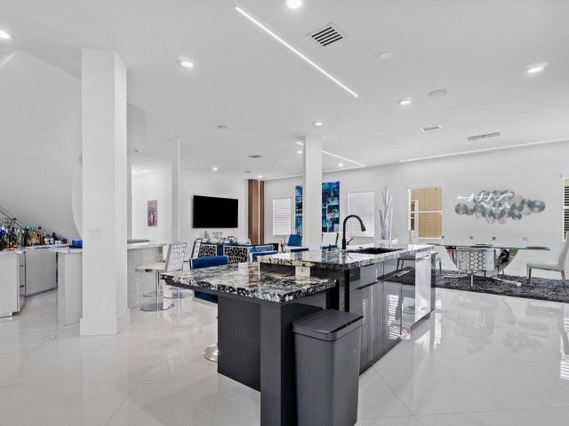 Home for sale at 682 Cresta Circle - photo 6003558