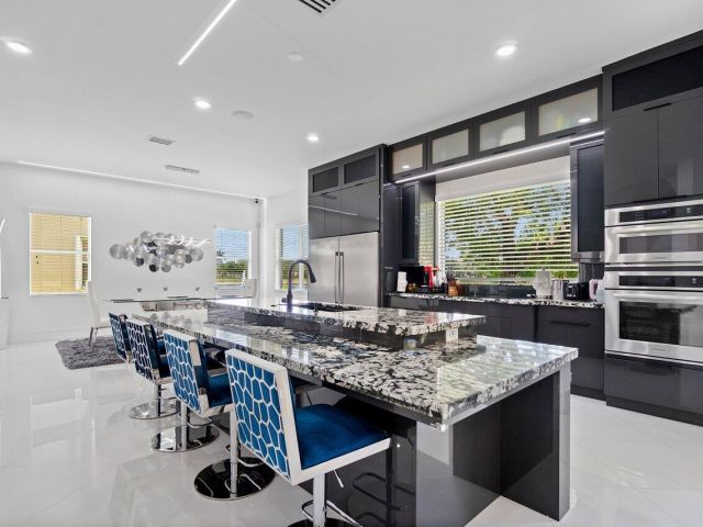 Home for sale at 682 Cresta Circle - photo 6003559