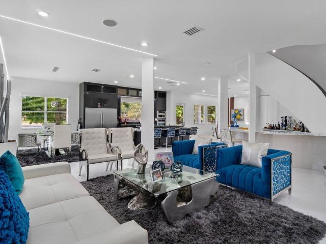 Home for sale at 682 Cresta Circle - photo 6667241