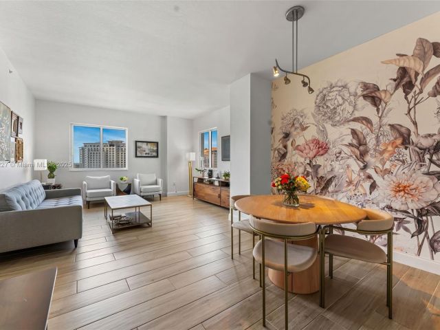 Apartment for sale  Unit #1107 - photo 6016832