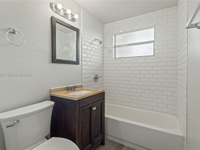 Home for sale at 3121 NE 13th Ave - photo 7436132