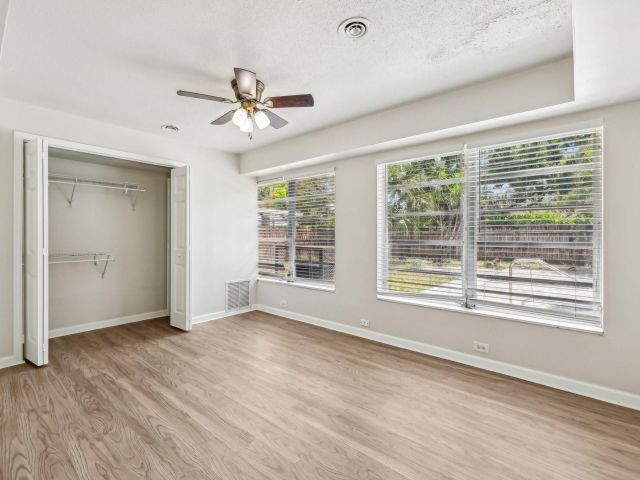 Home for sale at 334 NW 12th Ave - photo 5995295