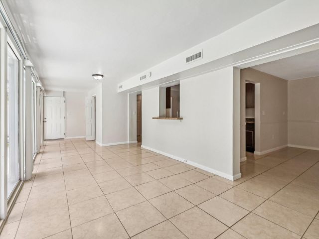 Home for sale at 334 NW 12th Ave - photo 5995297
