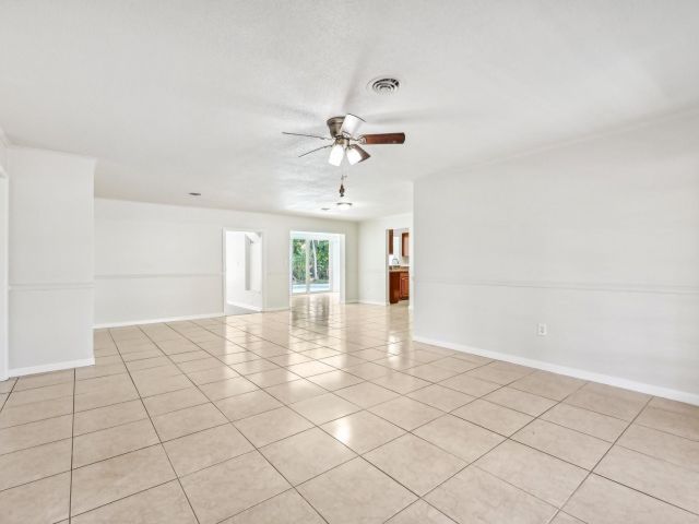 Home for sale at 334 NW 12th Ave - photo 5995309