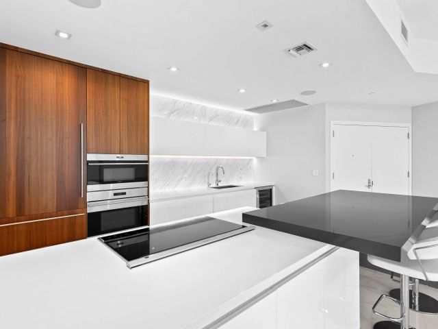 Apartment for rent  Unit #504 - photo 6833892