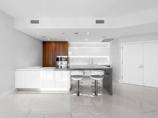 Apartment for rent  Unit #504 - photo 6833893