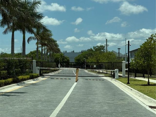 Home for rent at 13266 SW 285th St 0 - photo 5988957