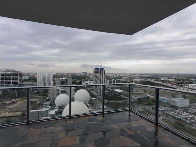 Apartment for sale  Unit #2208 - photo 5998045