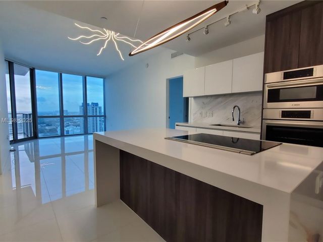 Apartment for sale  Unit #2208 - photo 5998063