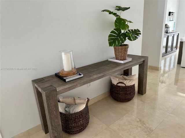 Apartment for rent  Unit #803 - photo 5993607