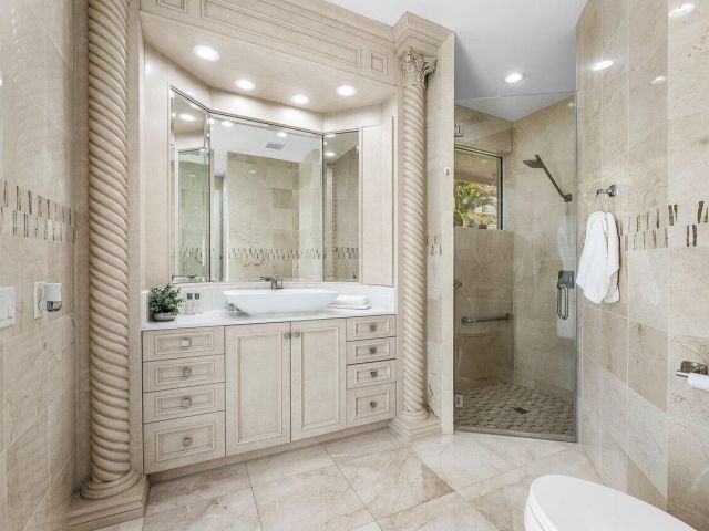 Home for sale at 17906 Aberdeen Way - photo 6015076