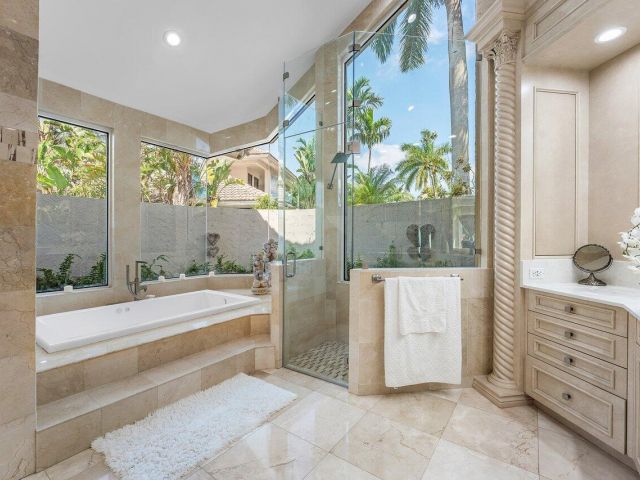 Home for sale at 17906 Aberdeen Way - photo 6015077