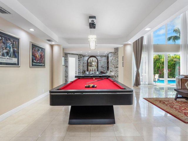 Home for sale at 17906 Aberdeen Way - photo 6015088