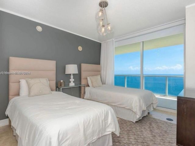 Apartment for rent  Unit #3902 - photo 5993393