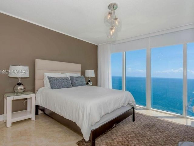 Apartment for rent  Unit #3902 - photo 5993396