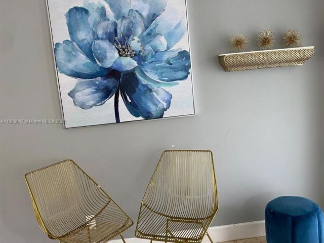 Home for sale at 1103 Washington St - photo 5990443