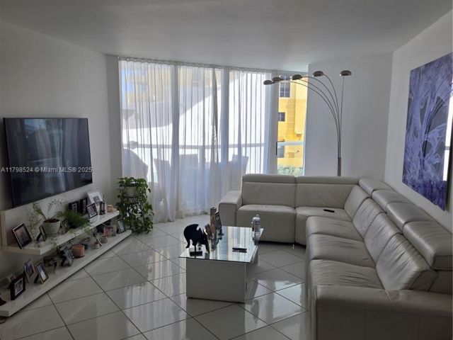 Apartment for sale  Unit #312 - photo 5993646