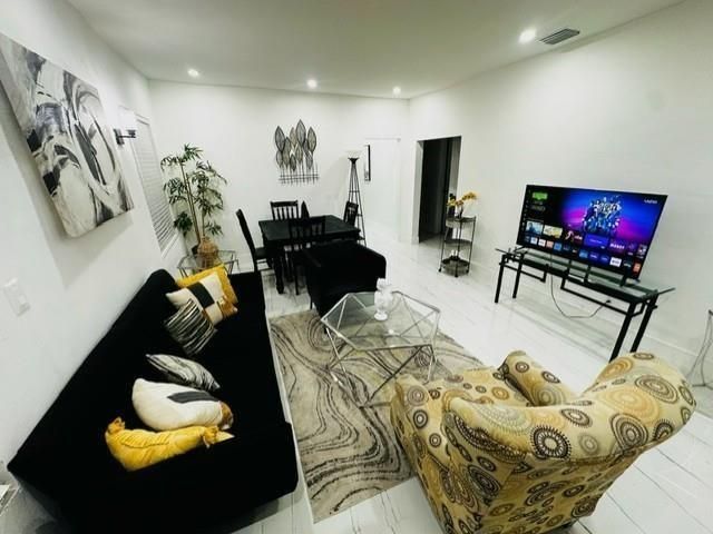 Home for rent at 55 NW 47th St - photo 5996876