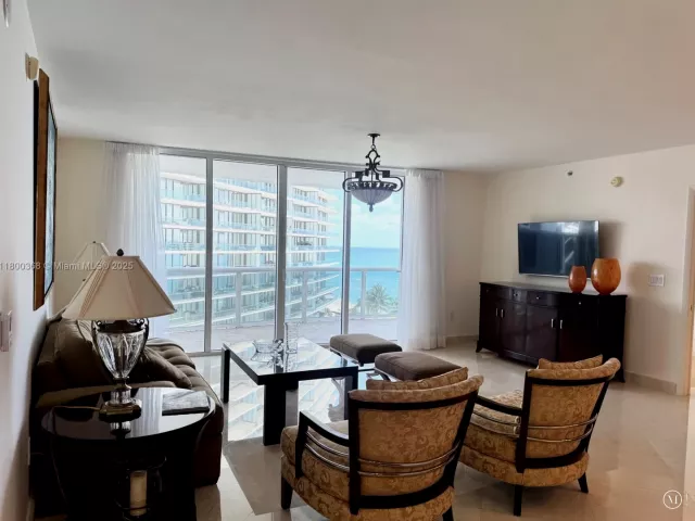 Apartment for sale  Unit #1102 - photo 5994195