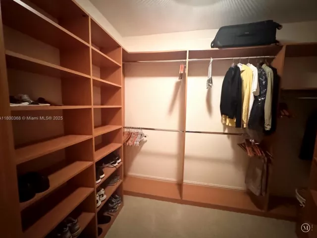 Apartment for sale  Unit #1102 - photo 5994182