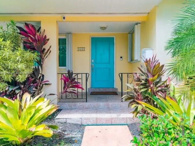 Home for rent at 1635 Fletcher St - photo 6027843