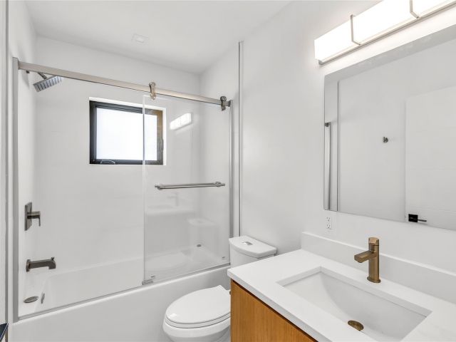 Home for sale at 832 Appleby St - photo 6017972