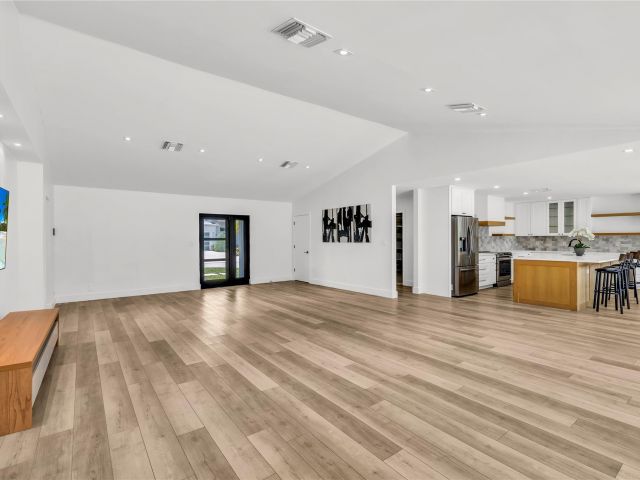 Home for sale at 832 Appleby St - photo 6017975