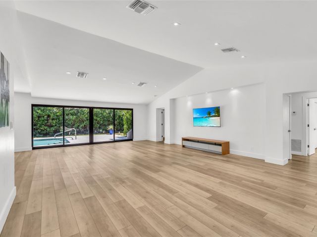 Home for sale at 832 Appleby St - photo 6017976