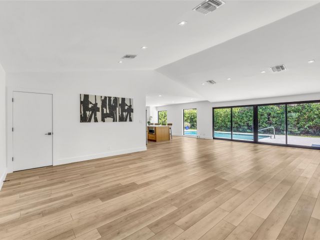 Home for sale at 832 Appleby St - photo 6017977