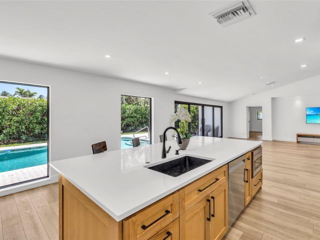 Home for sale at 832 Appleby St - photo 6017981