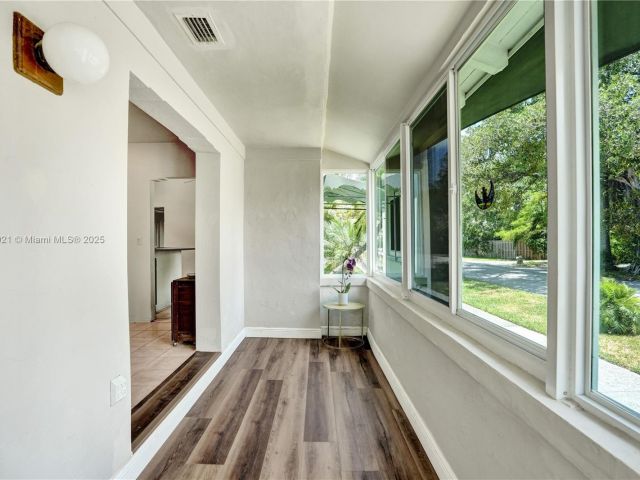 Home for sale at 326 S 14th Ave - photo 6038673