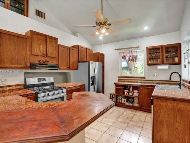 Home for sale at 326 S 14th Ave - photo 6038677